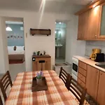 Apartament Earthy *