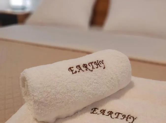 Earthy *